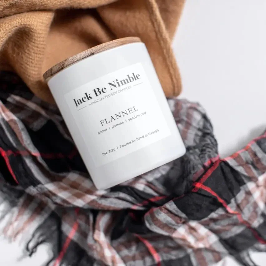 11oz Scented Soy Candle / Flannel