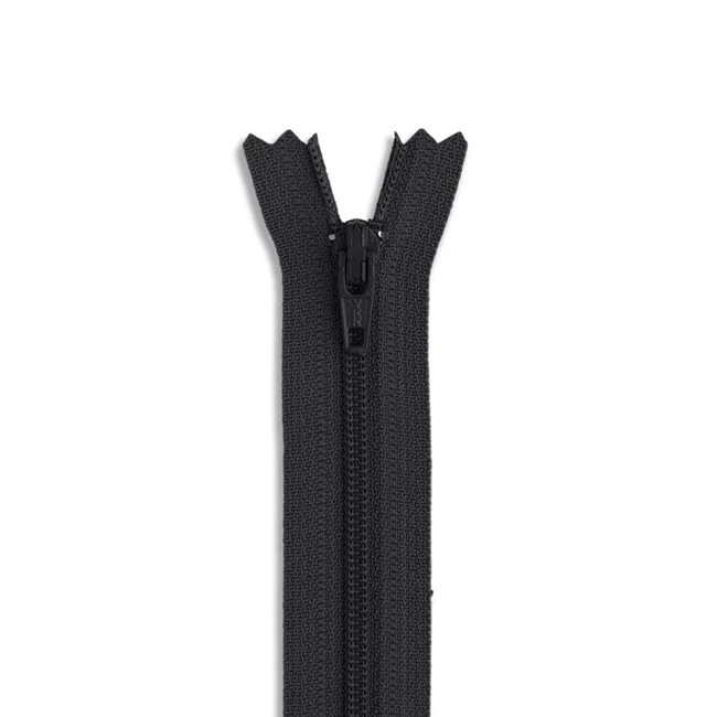 22" #3 Nylon Coil Non-Separating Zipper / Black (580)
