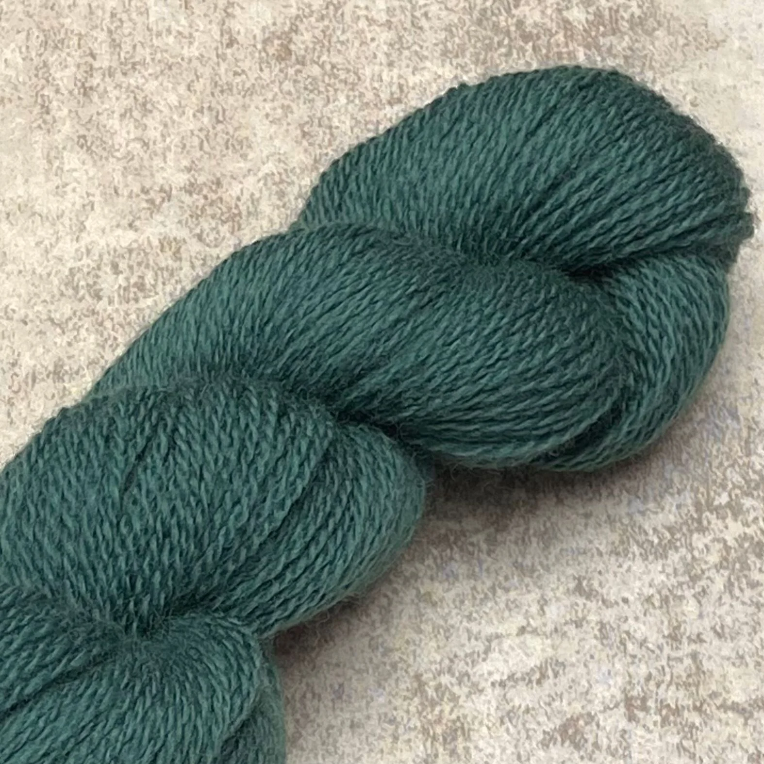 220 Fingering / 1047 Celestial Teal