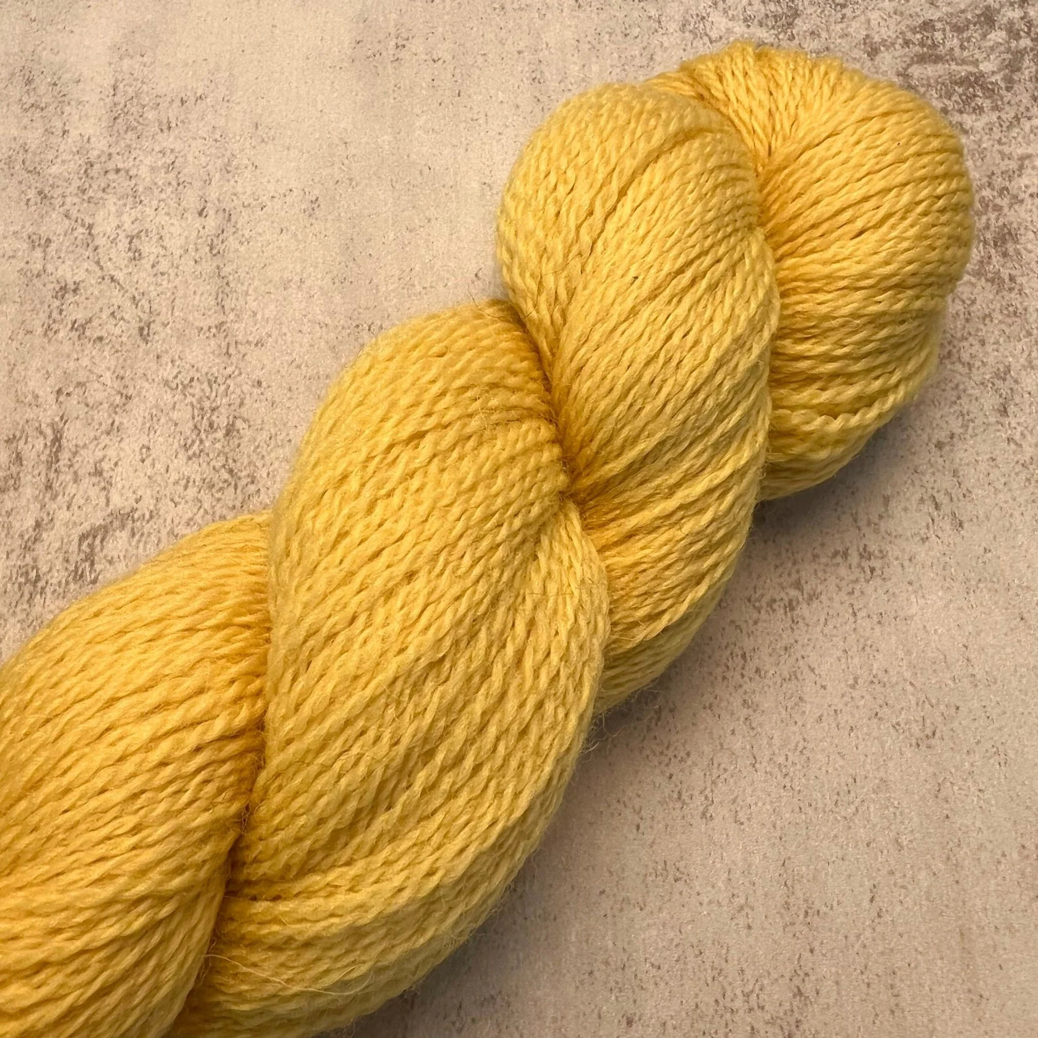 220 Fingering / 4147 Lemon Yellow
