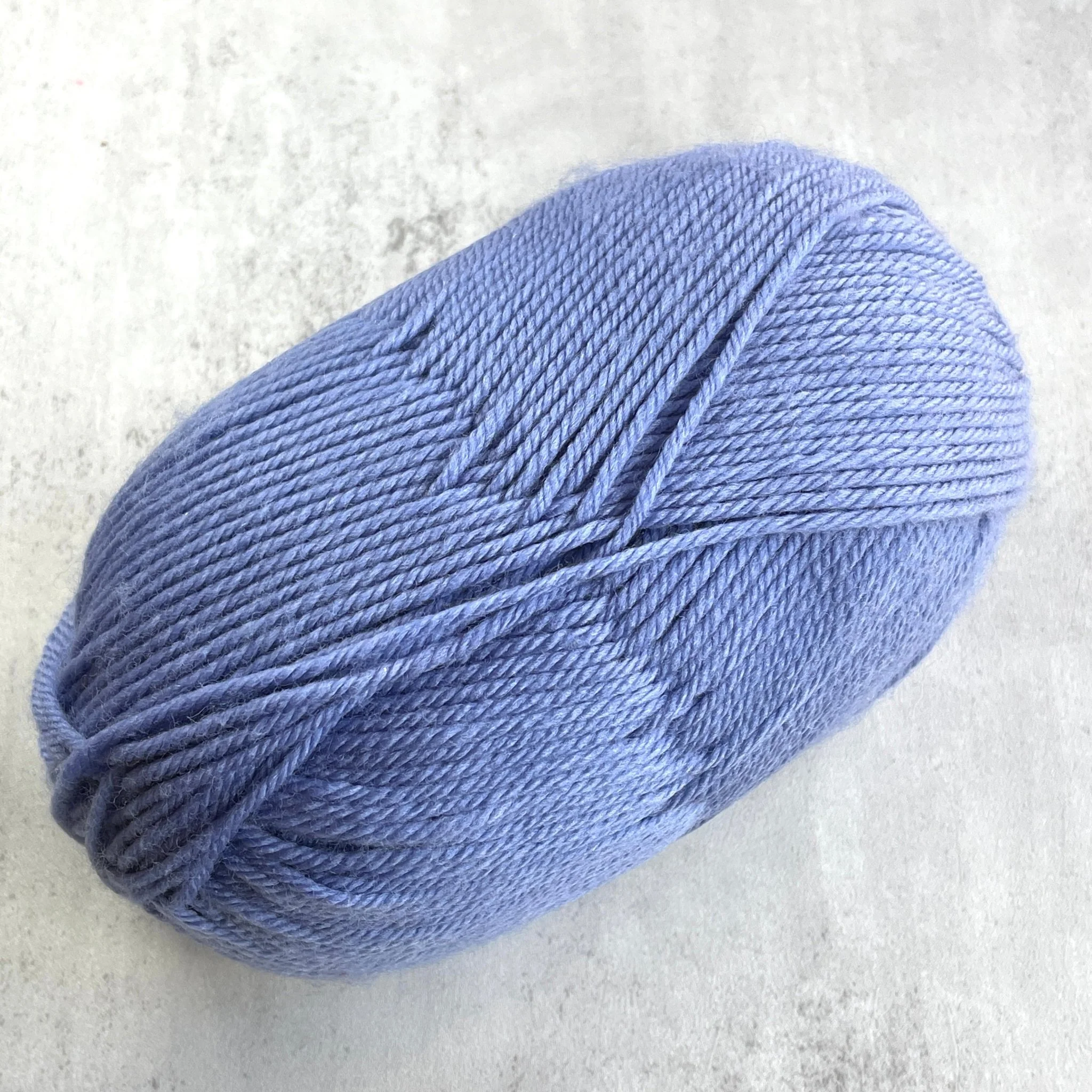 220 Superwash Merino / 53 Country Blue