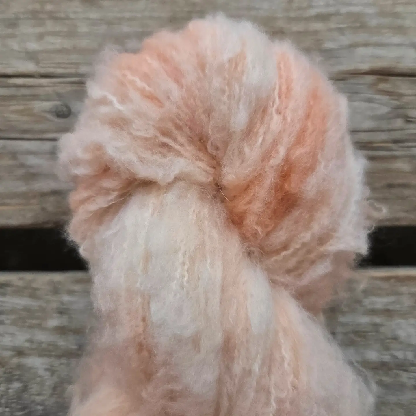 Andra / Peach