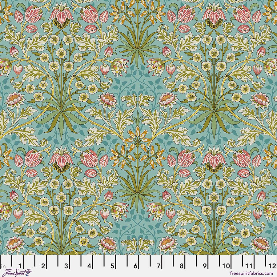 Bedford Park Cotton Lawn / Hyacinth / Mineral