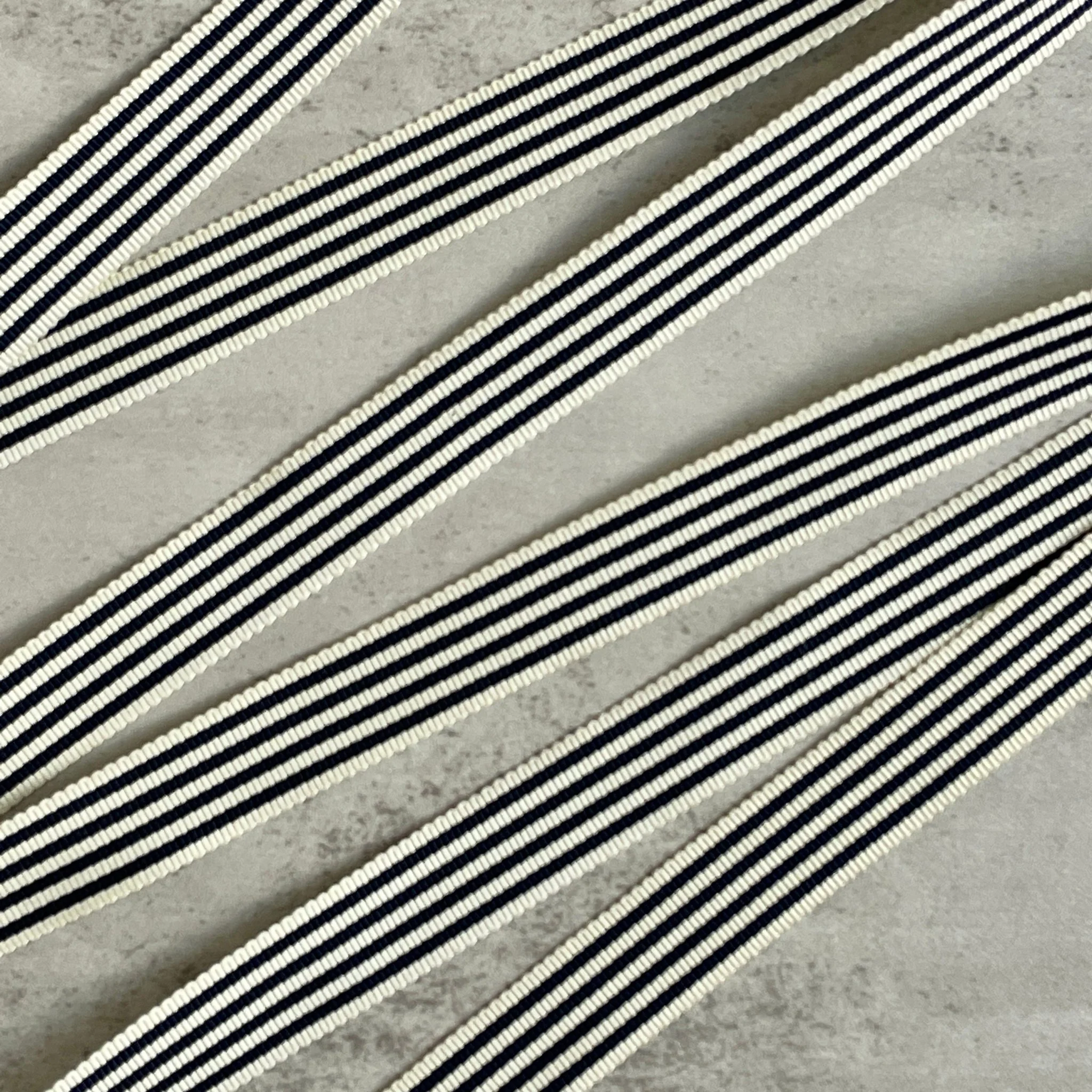 Black & White Stripe Vintage Petersham Grosgrain