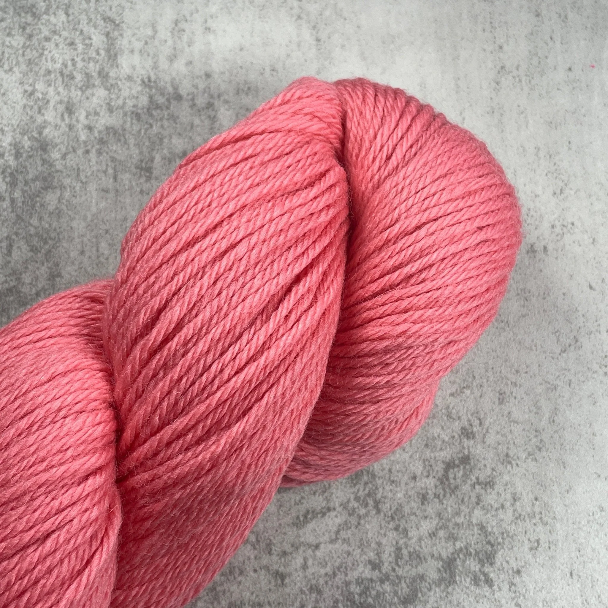 Cascade 220 / 7803 Magenta - Image 2