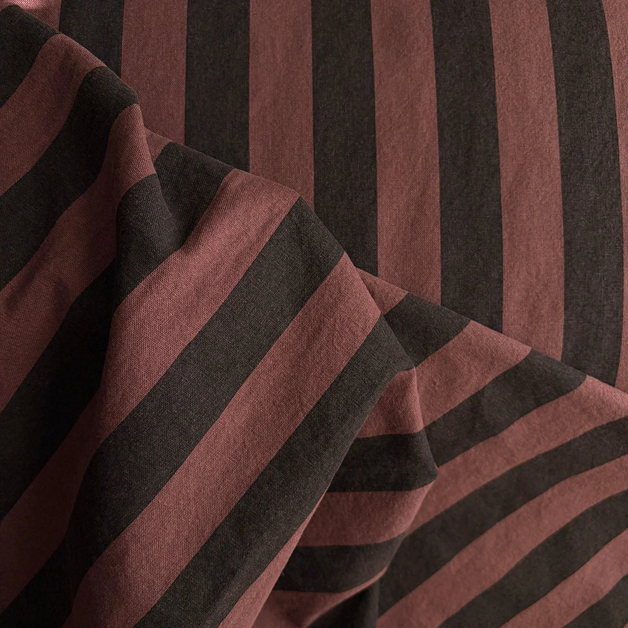 Circus Stripe / Chestnut
