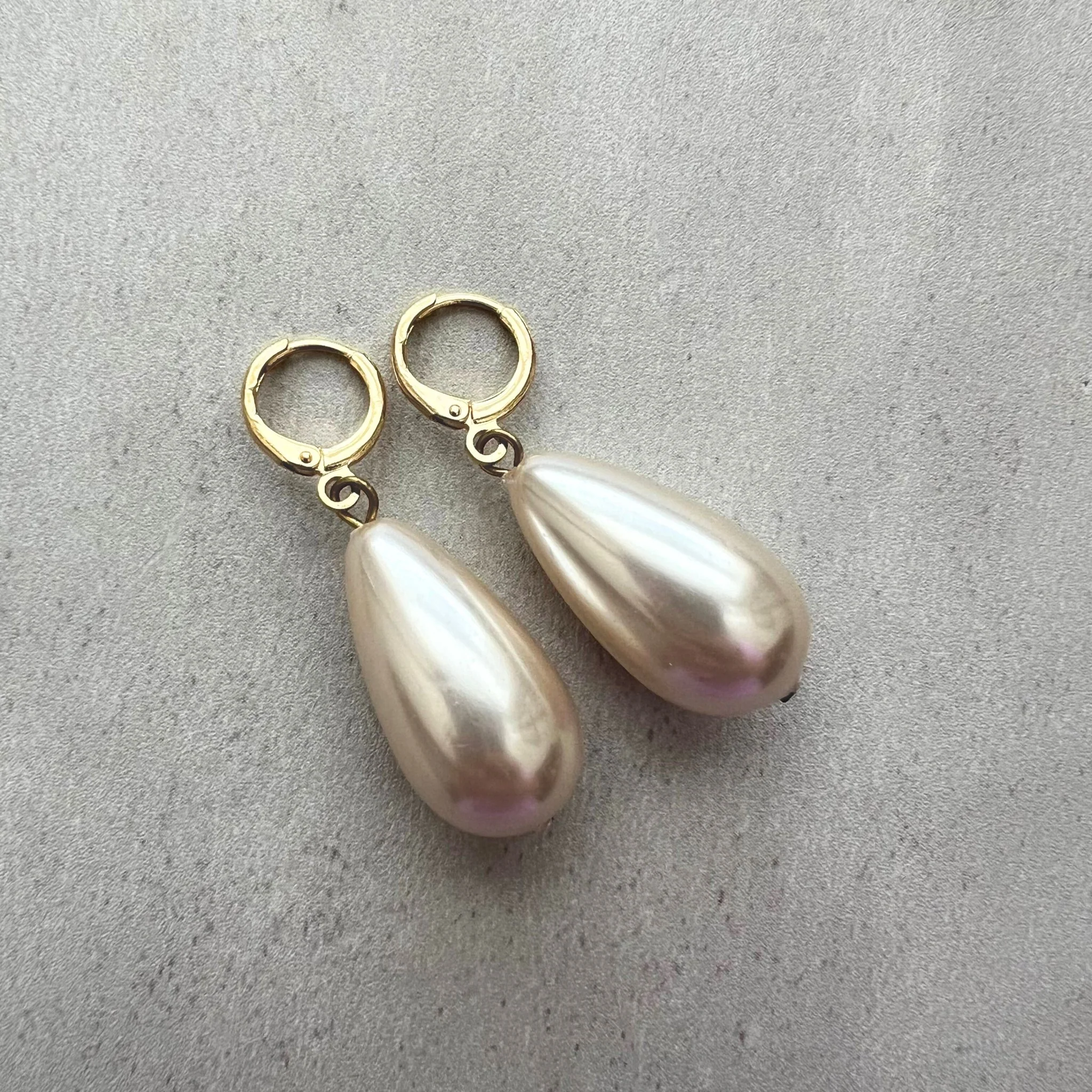 Girl with the Pearl Earrings