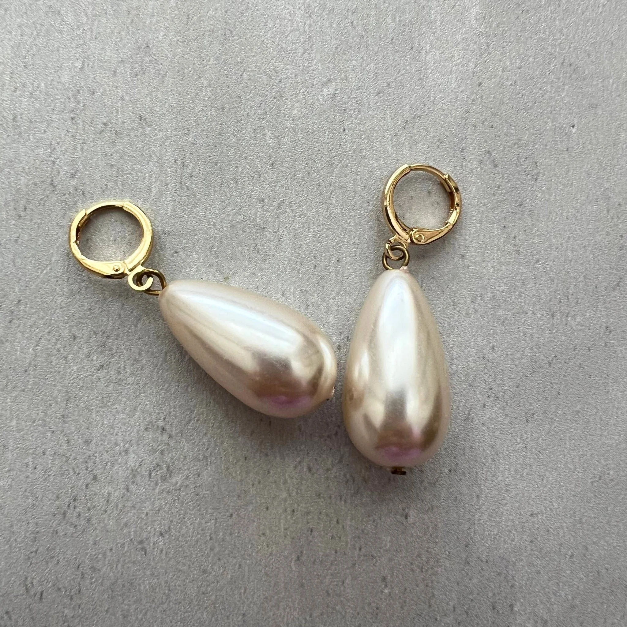 Girl with the Pearl Earrings - Image 2