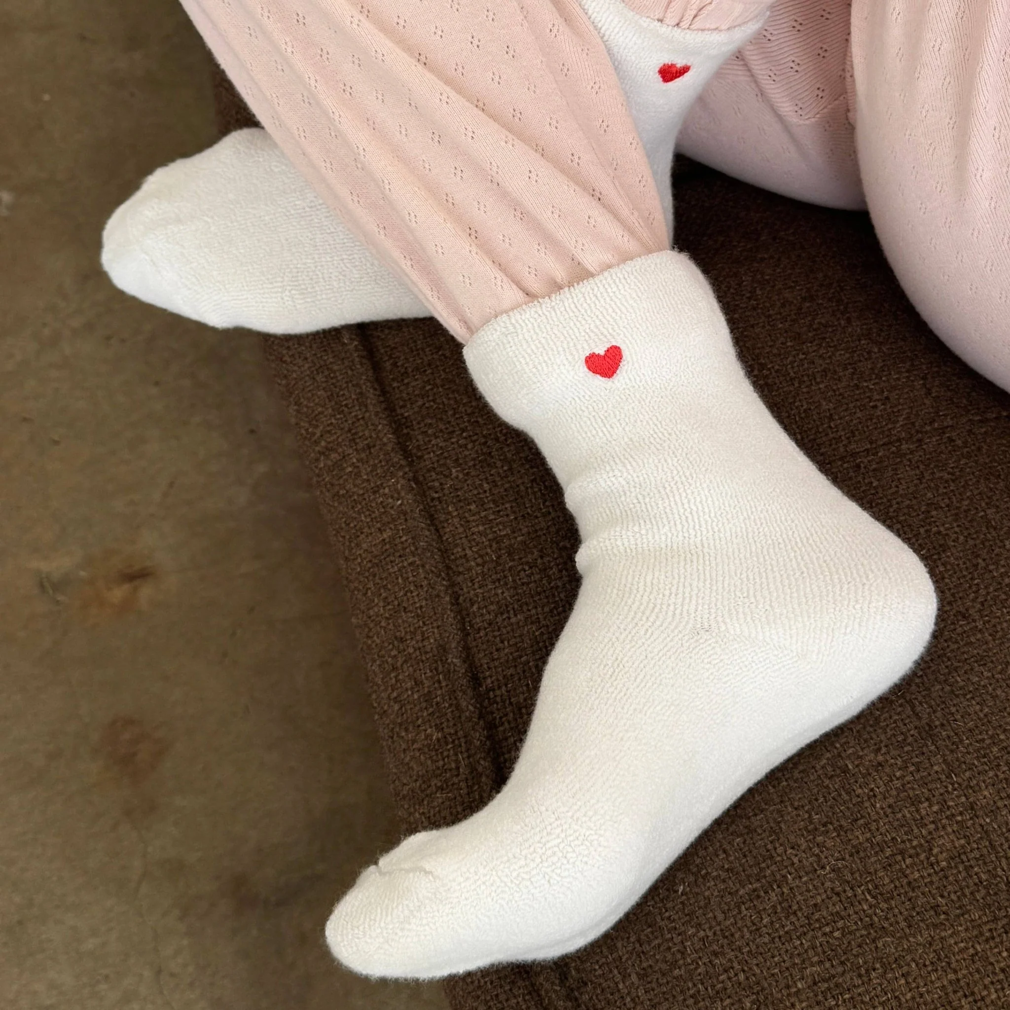 Embroidered Cloud Socks / White + Heart