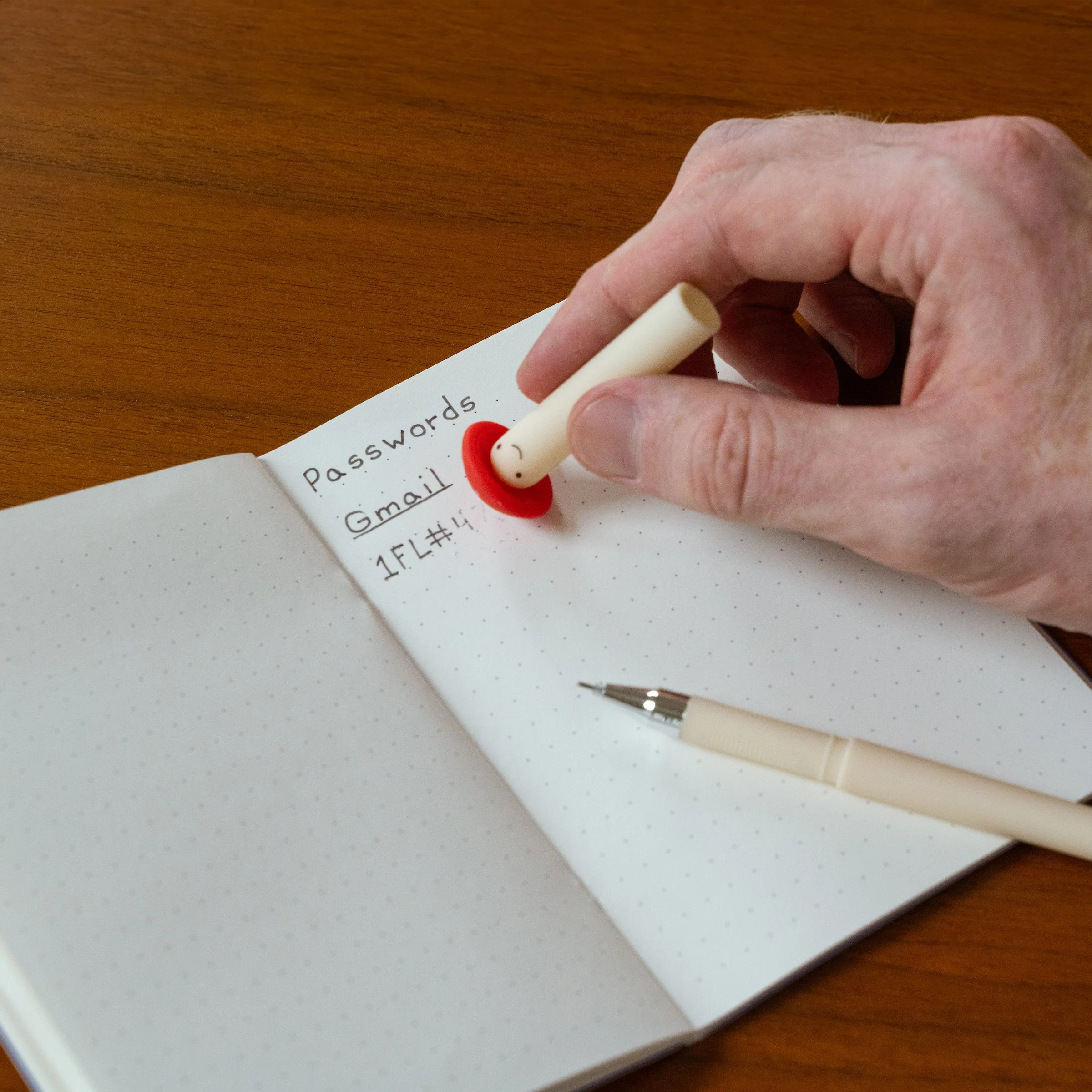Erasable Mushroom Pen - Image 3