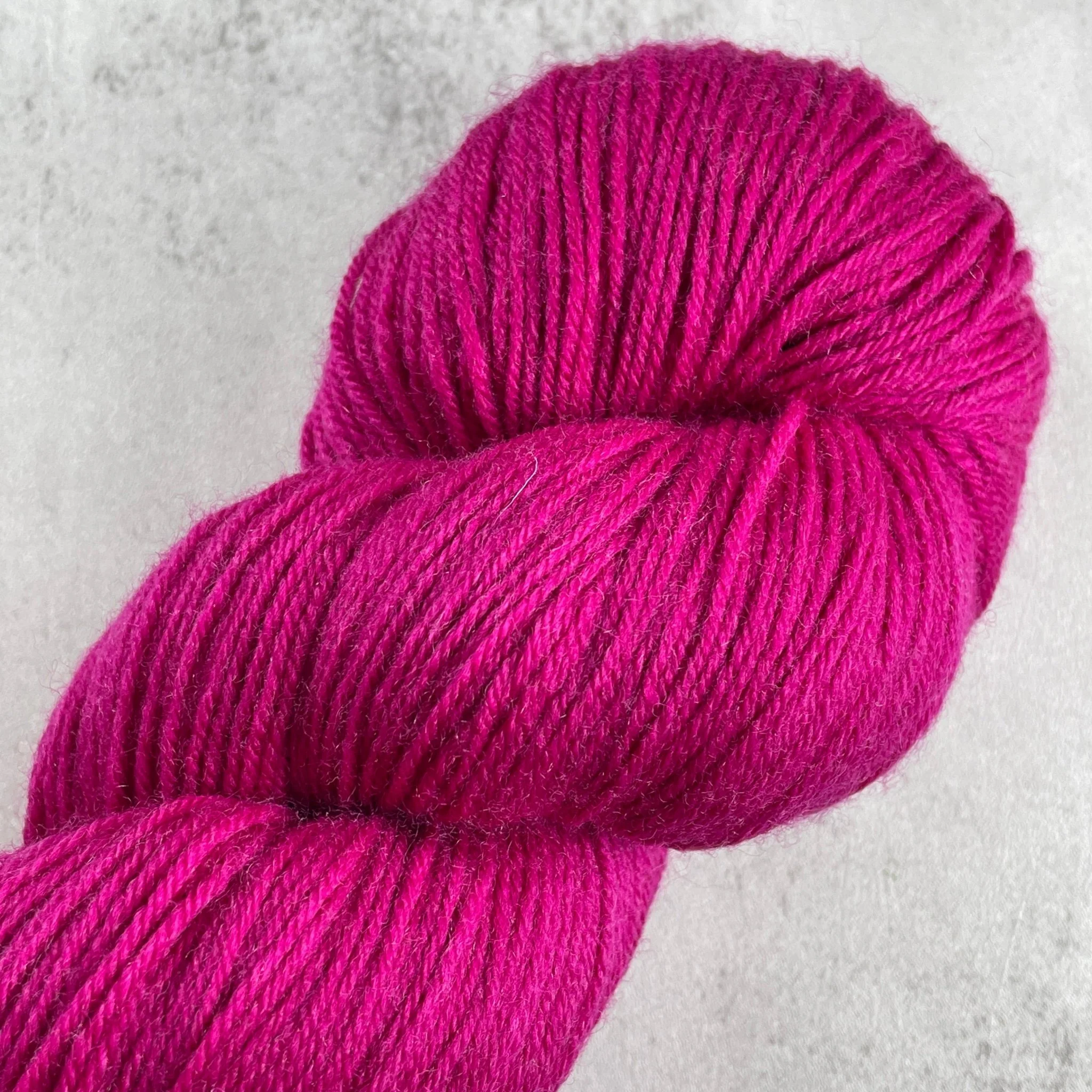 Heritage Sock / 5616 Fuchsia