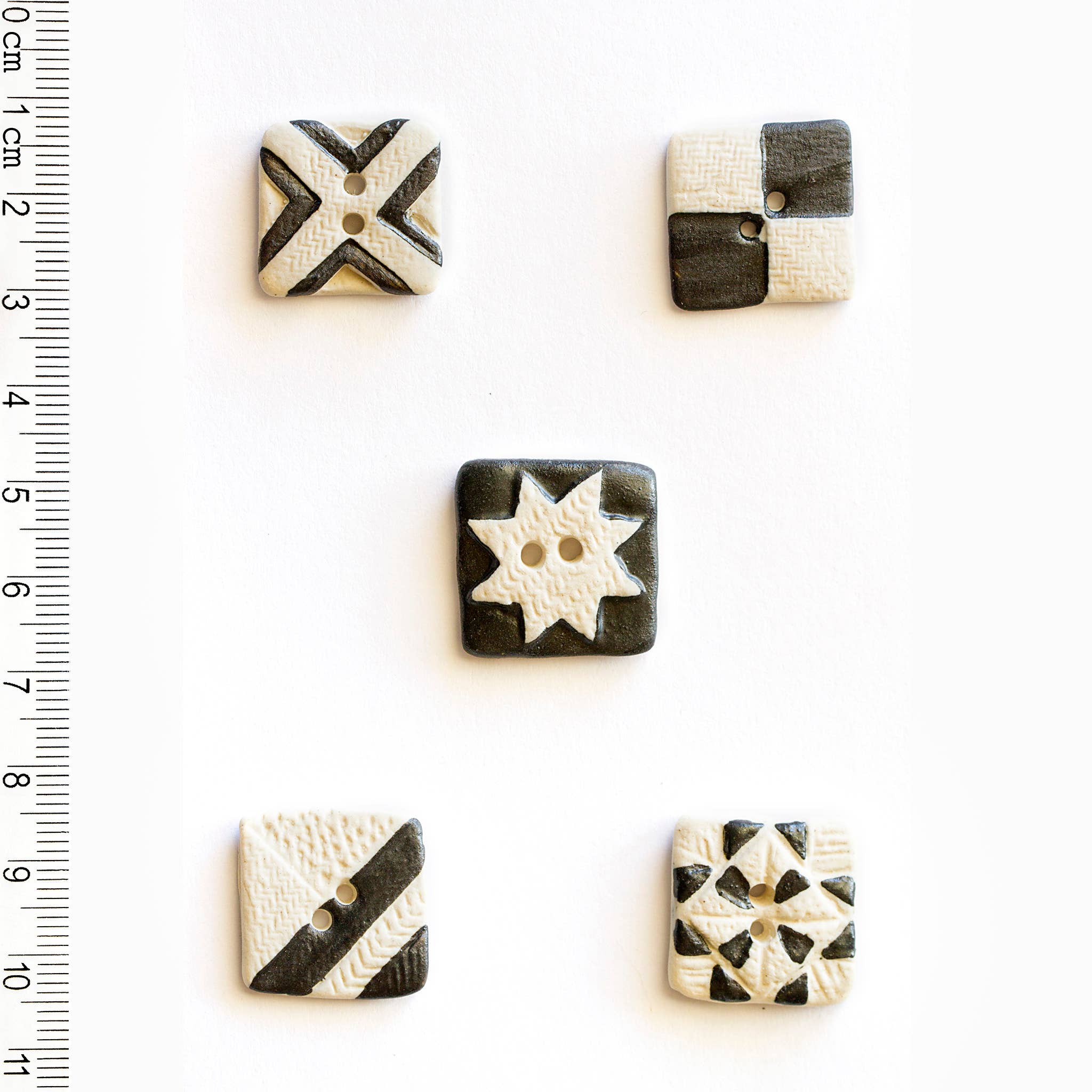 Quilt Buttons / Black & White