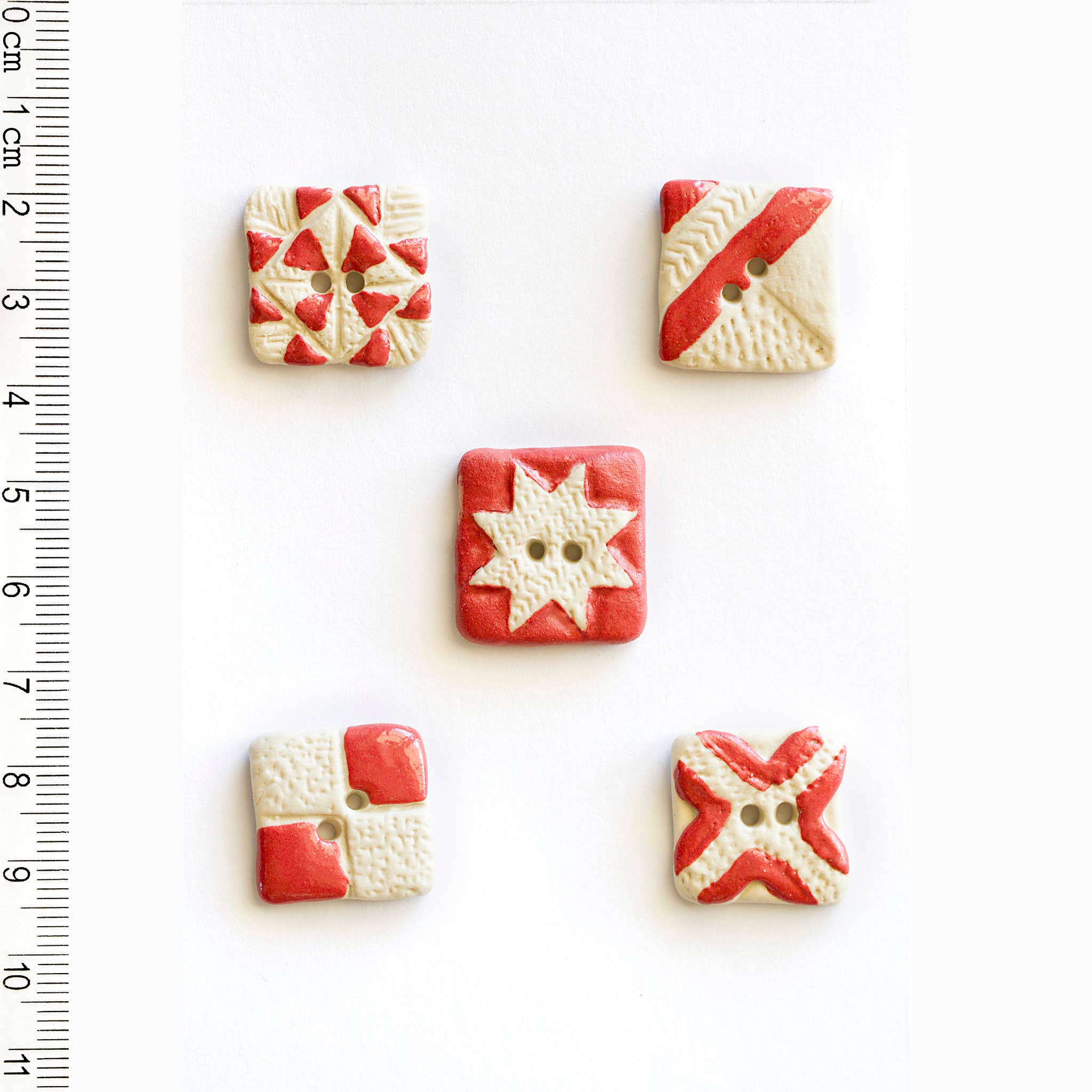 Quilt Buttons / Red & White