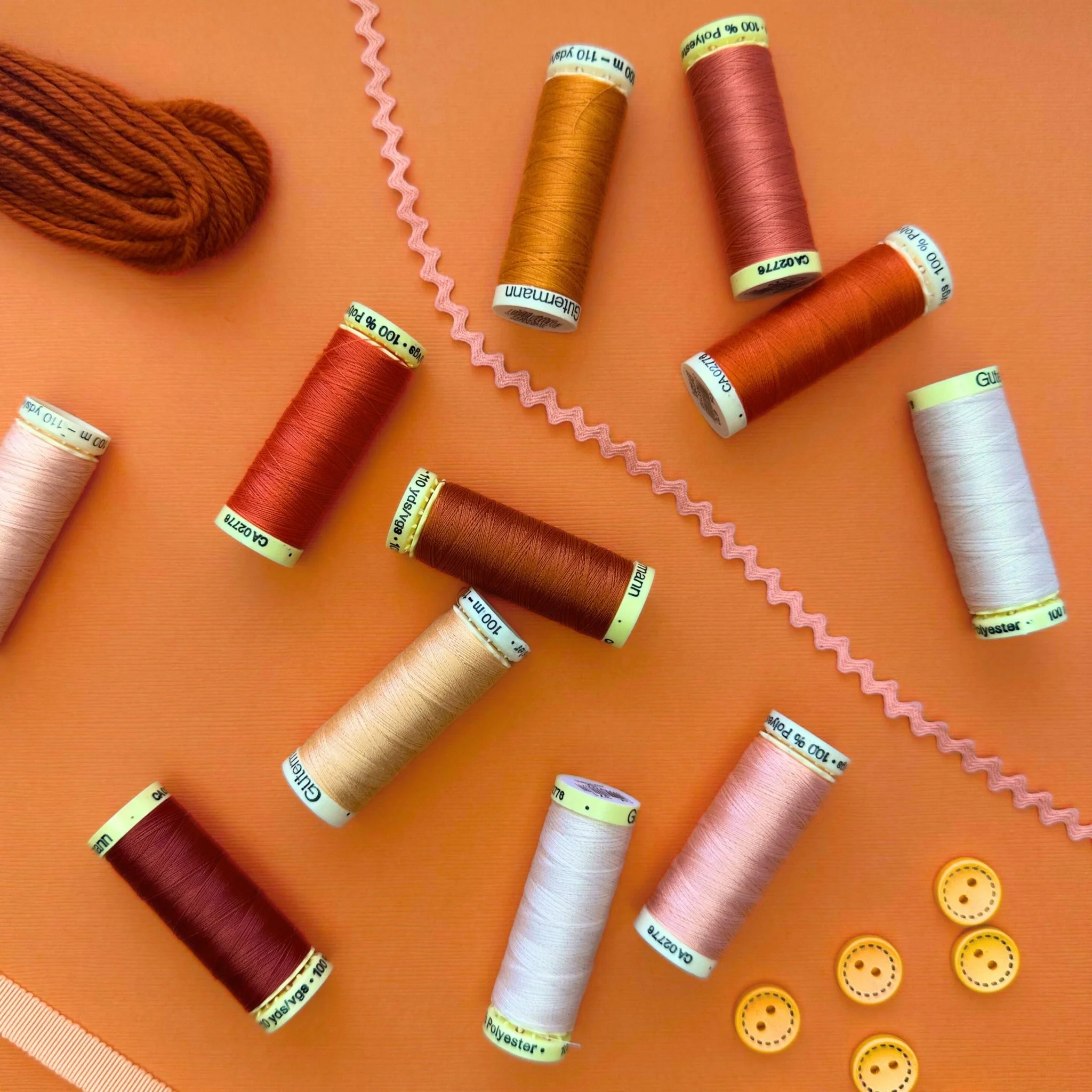 Orange Sew-all Thread 100m / 855 Saffron