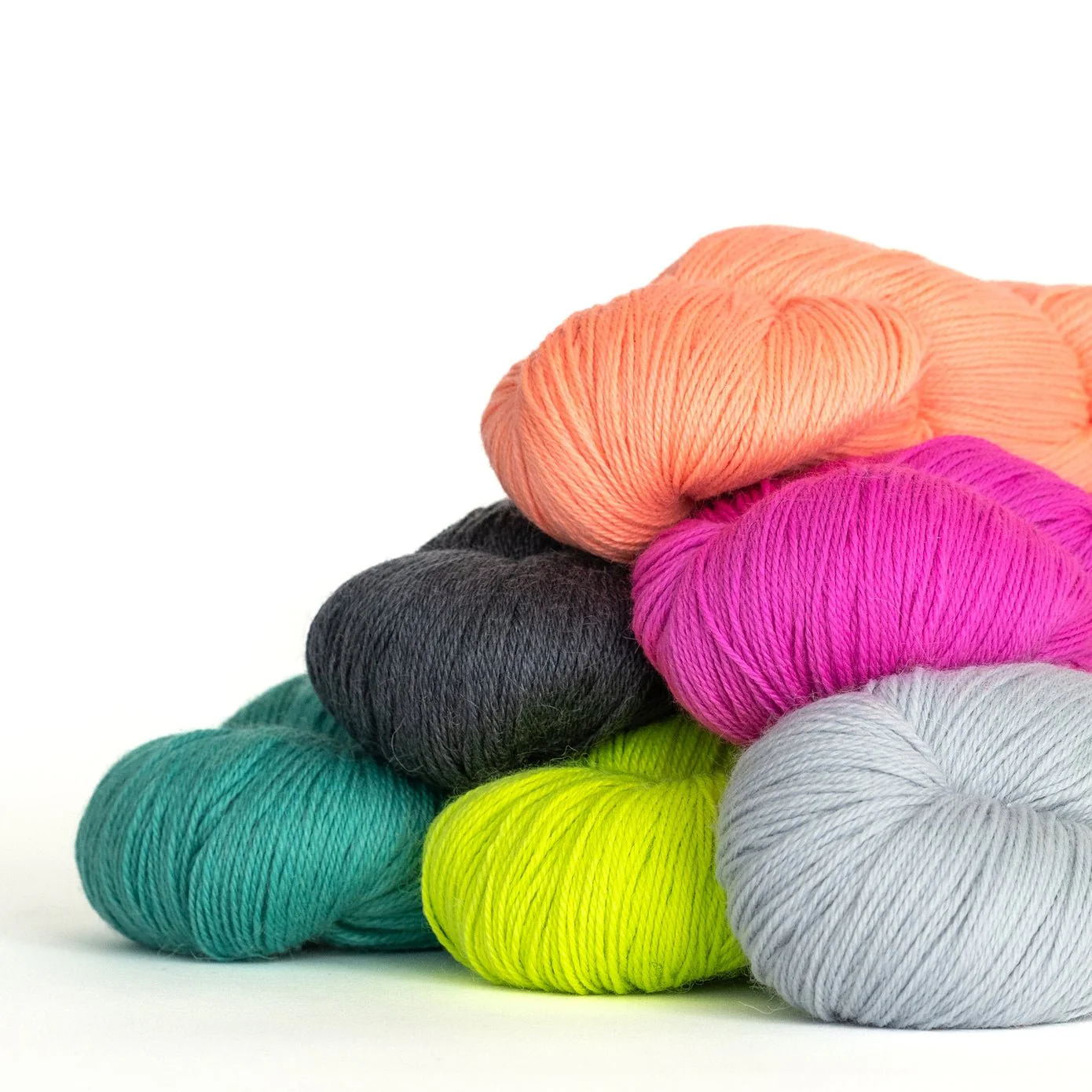 Perennial / 675 Neon Pink - Image 2
