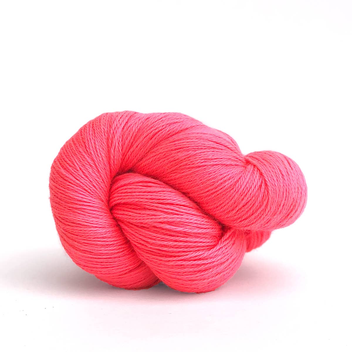 Perennial / 825 Neon Coral