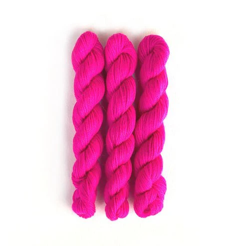 Perennial Minis / 675 Neon Pink