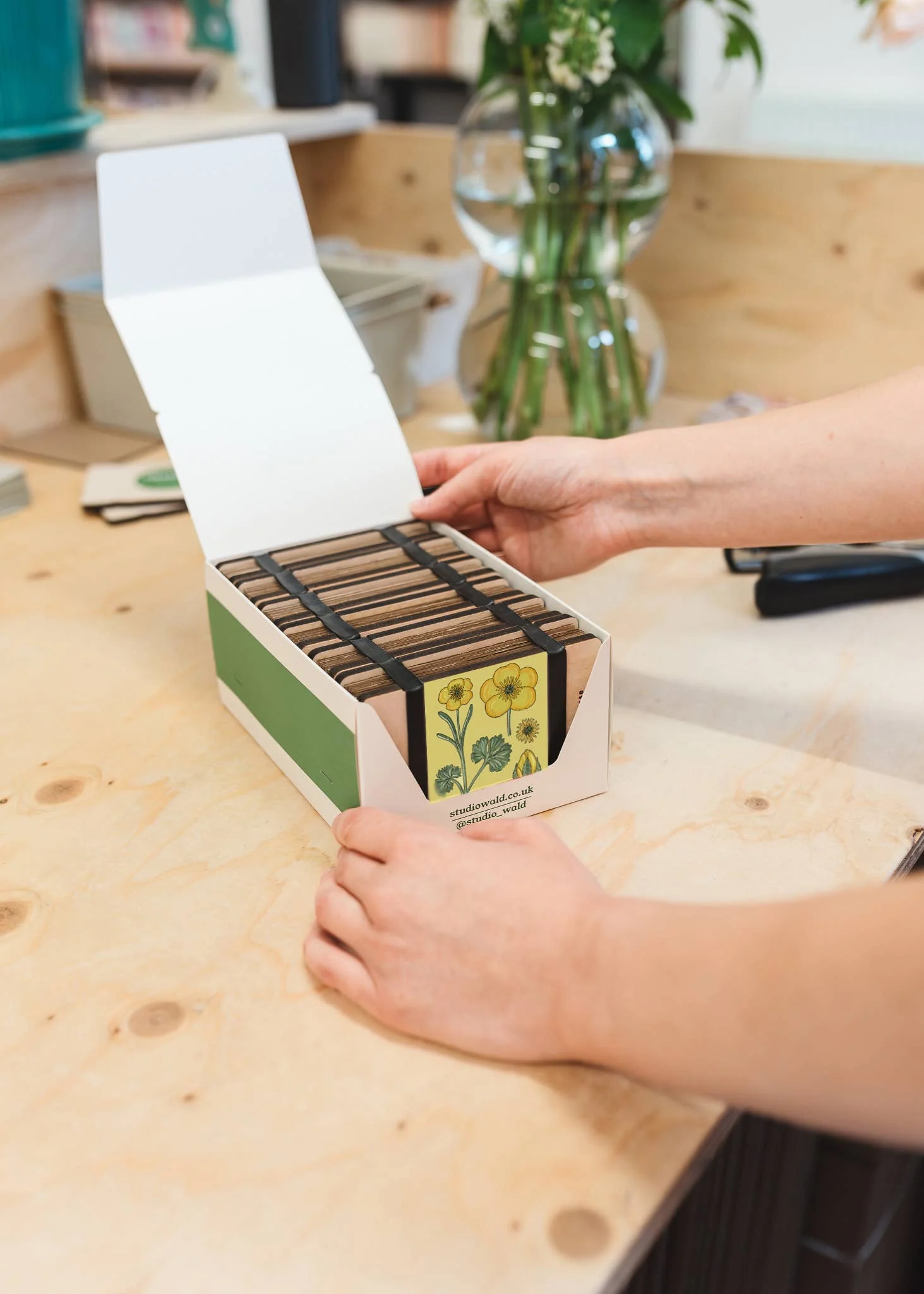 Pocket Flower Press - Vintage Buttercup - Image 4