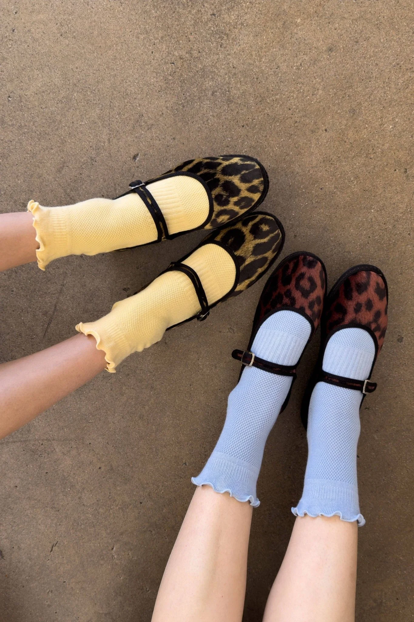 Ruffled Hugger Crew Socks  / Banana Cream - Image 2