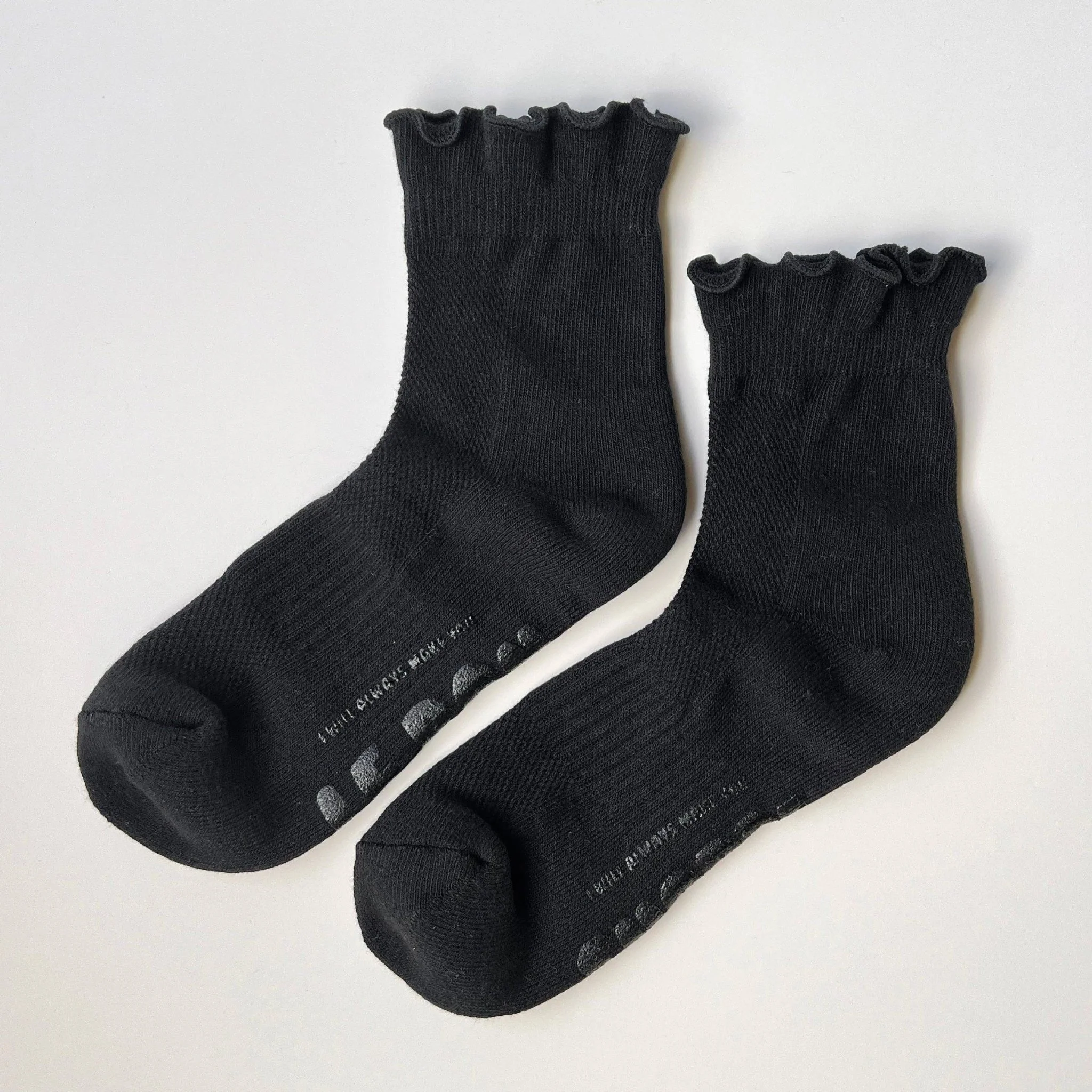 Ruffled Hugger Crew Socks / Black