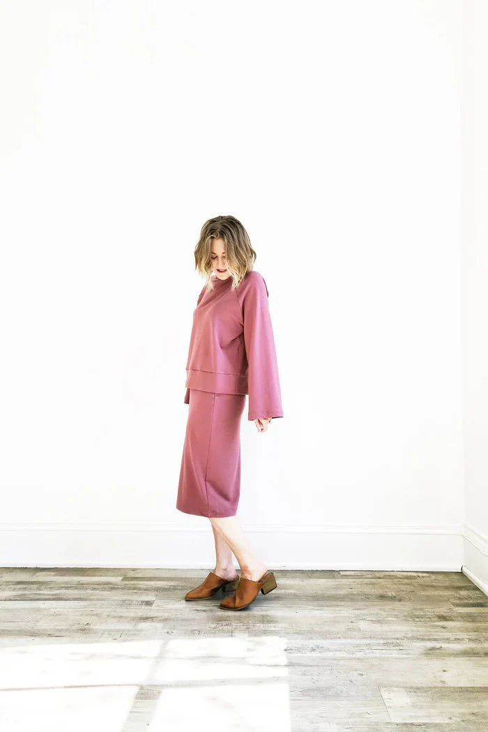 Sew House 7 / Cosmos Sweatshirt & Elemental Pencil Skirt / Curvy - Image 6