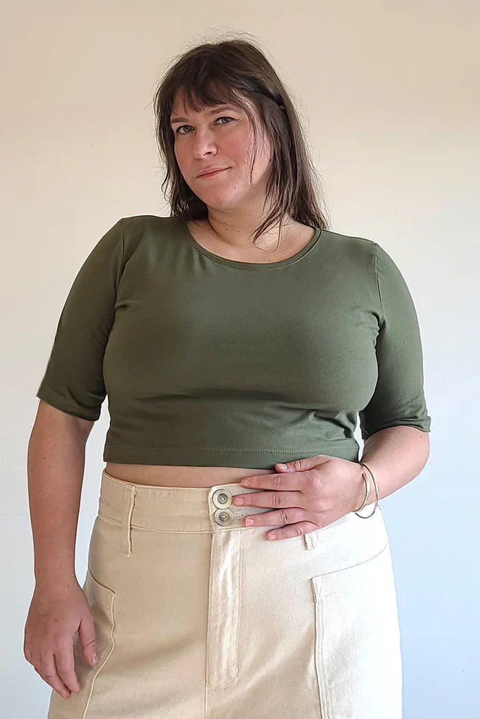 Sew House 7 / Skyline Tee / Curvy - Image 4