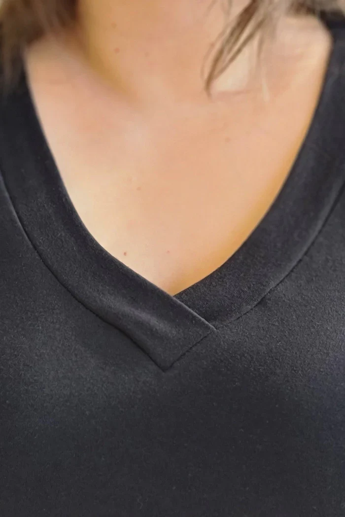 Sew House 7 / Skyline Tee / Curvy - Image 7