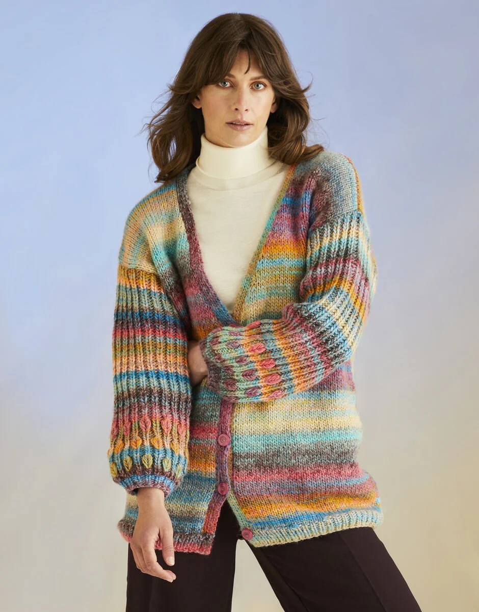 Sirdar Jewelspun With Wool Chunky Pattern Booklets / 10705 Coral Sleeves Cardigan