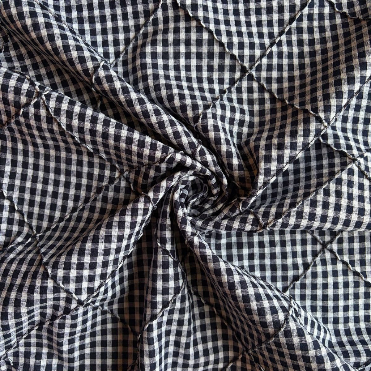 Trellis Gingham / Navy - Image 2
