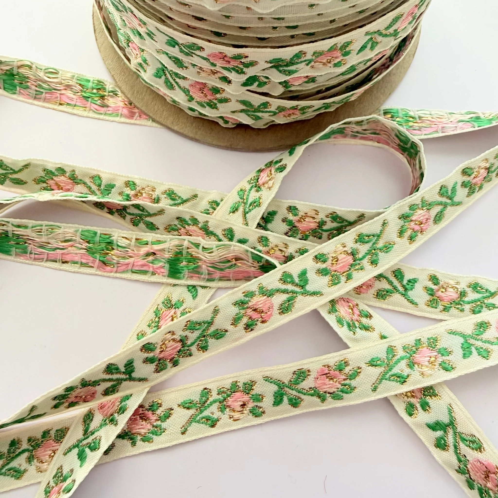 Vintage Cottage Rose Ribbon - Image 2